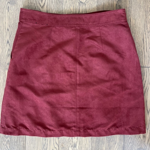 Mini skirt - Picture 2 of 2